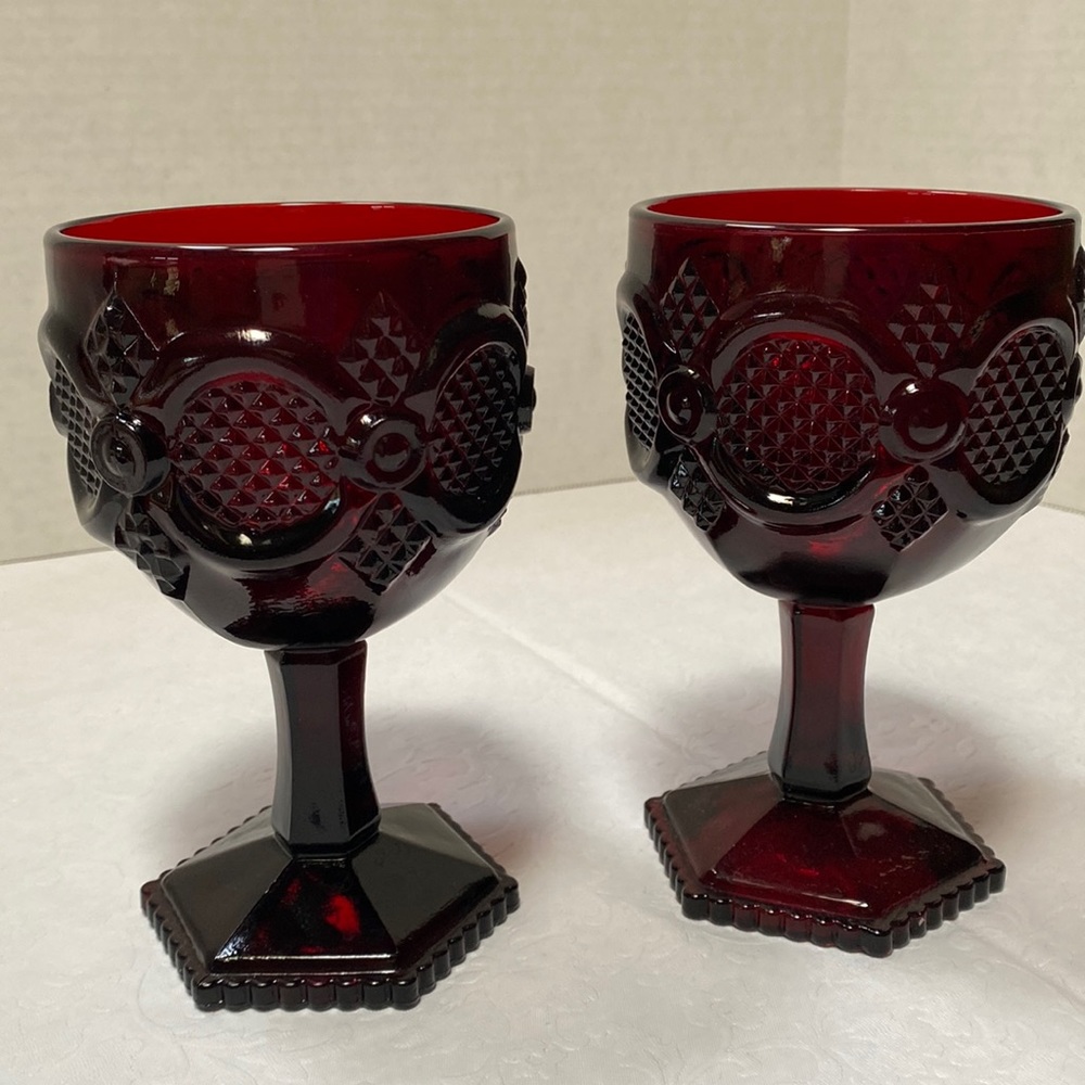 Avon Vintage Cape Cod water/tea/wine glasses. Excellent condition.approx 6” tall